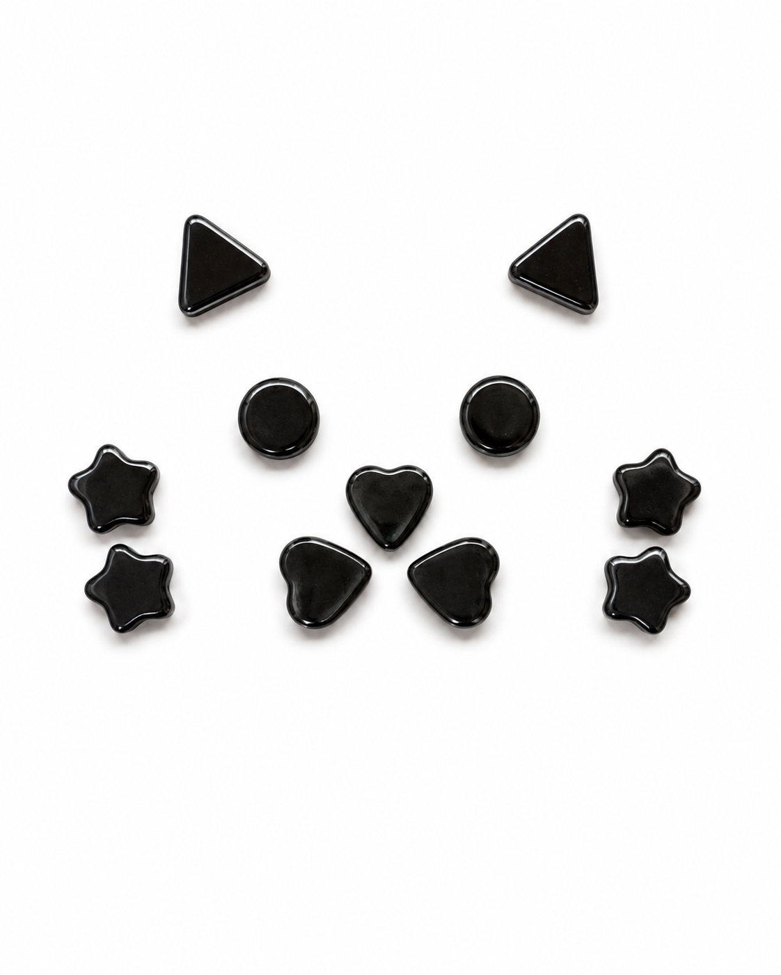 Magnetic toy shape arrangement