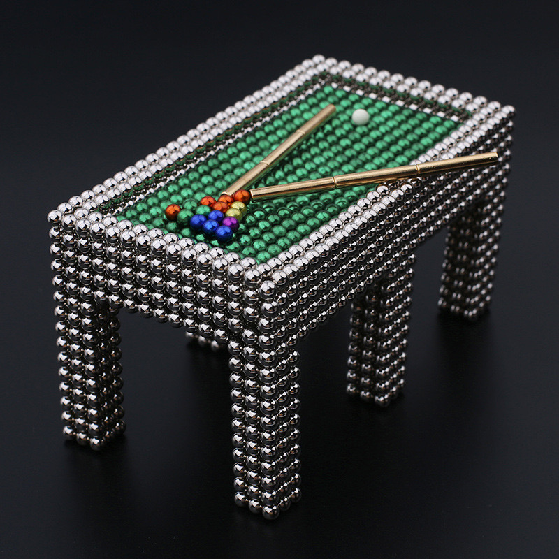 Magnetic ball table set